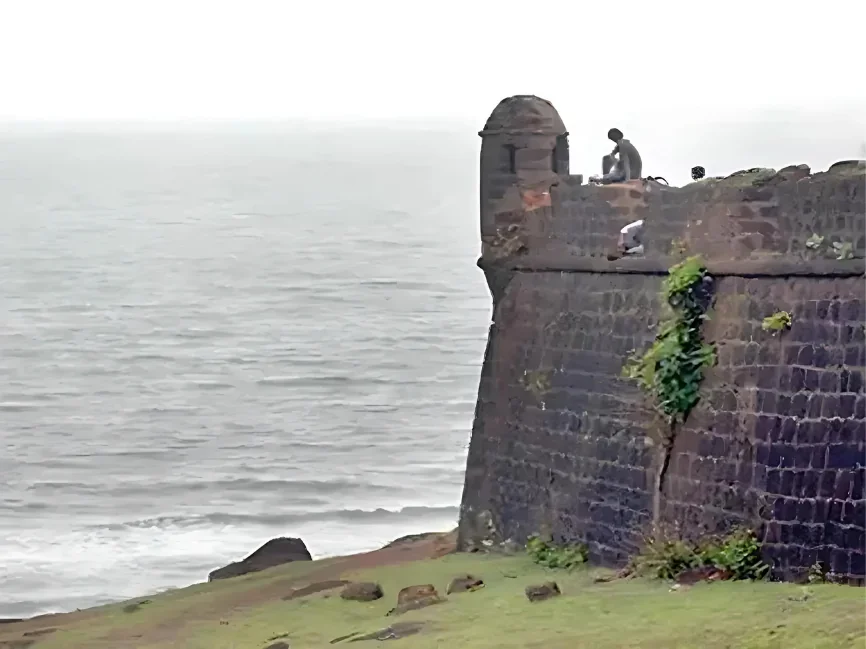 Near Taxi service goa